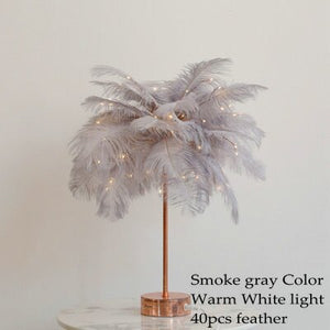 LAMPE DE TABLE EN PLUMES