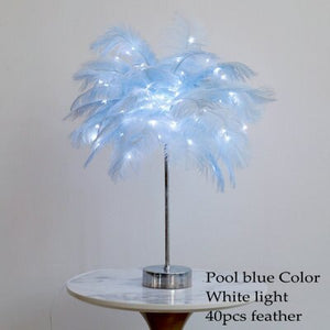 LAMPE DE TABLE EN PLUMES